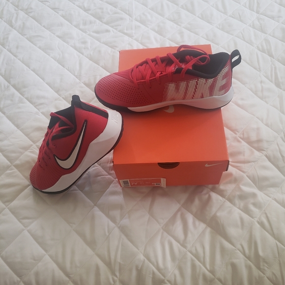 Nike youth sneakers - Picture 3 of 3